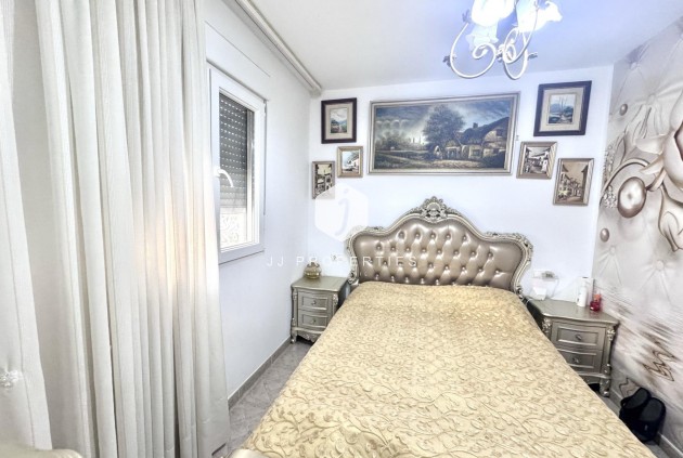 Z drugiej ręki - Szalet -
Orihuela Costa - Playa Flamenca