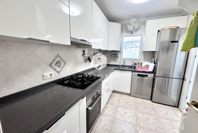 Z drugiej ręki - Szalet -
Orihuela Costa - Playa Flamenca