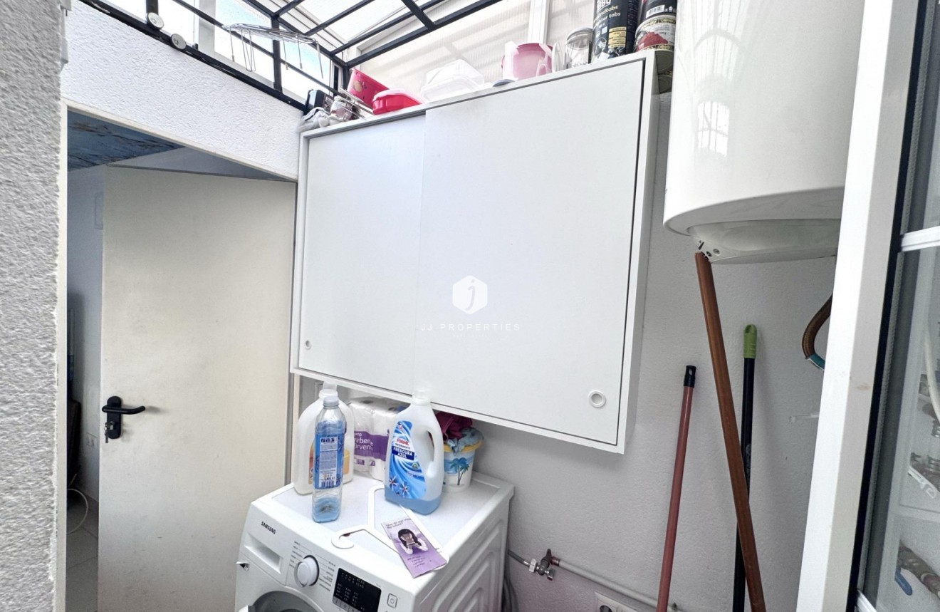 Z drugiej ręki - Szalet -
Orihuela Costa - Playa Flamenca