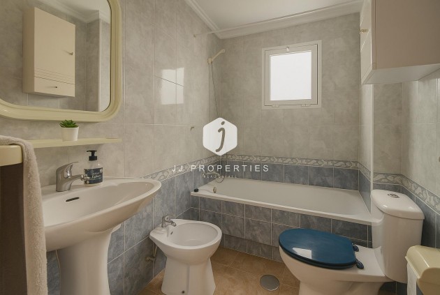 Z drugiej ręki - Daszek -
Torrevieja - Playa de los Locos