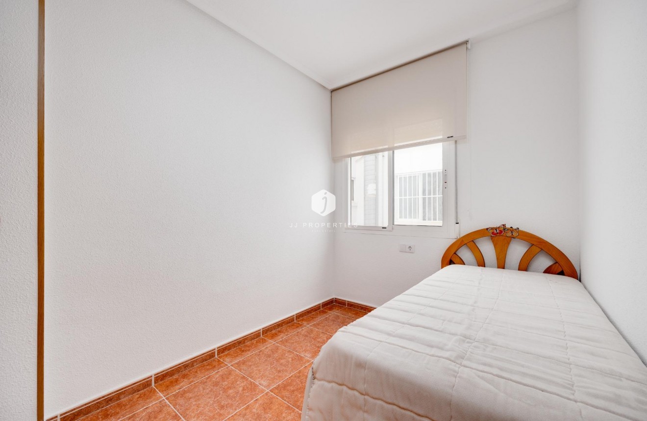 Tweedehands - Appartement / flat -
Guardamar del Segura - Pueblo