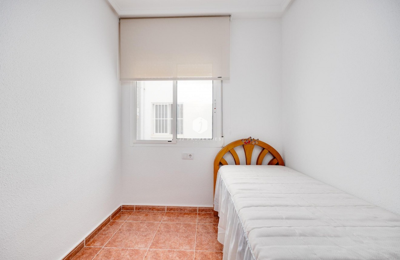 Tweedehands - Appartement / flat -
Guardamar del Segura - Pueblo
