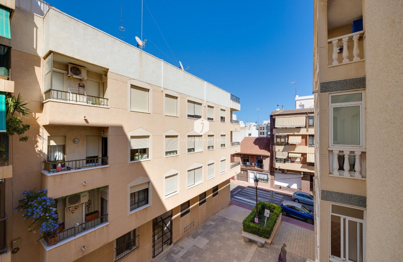 Tweedehands - Appartement / flat -
Guardamar del Segura - Pueblo