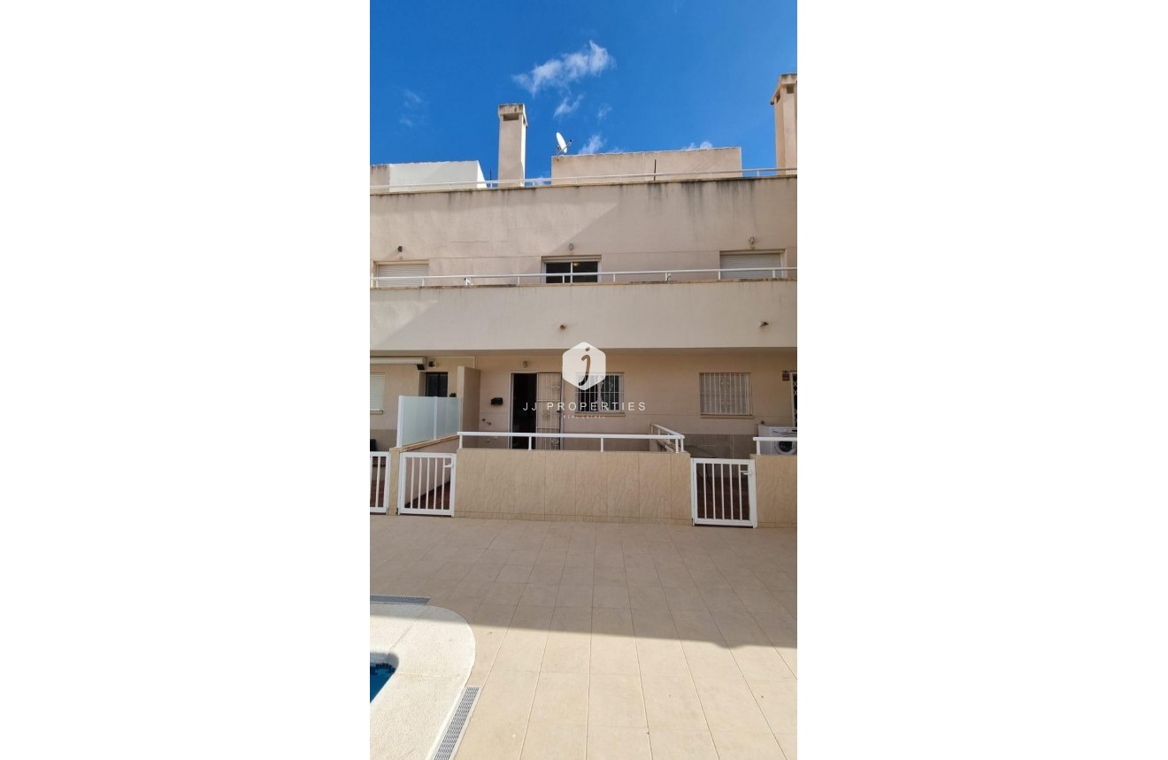 Tweedehands - Chalet -
Orihuela Costa - Villamartín-las Filipinas