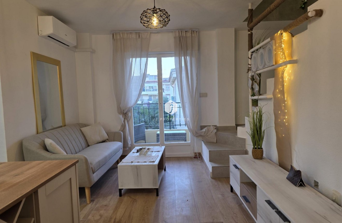 Z drugiej ręki - Daszek -
Torrevieja - Cala Ferris