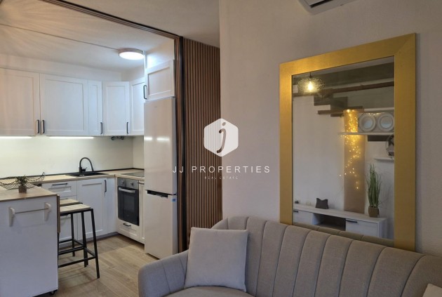 Z drugiej ręki - Daszek -
Torrevieja - Cala Ferris