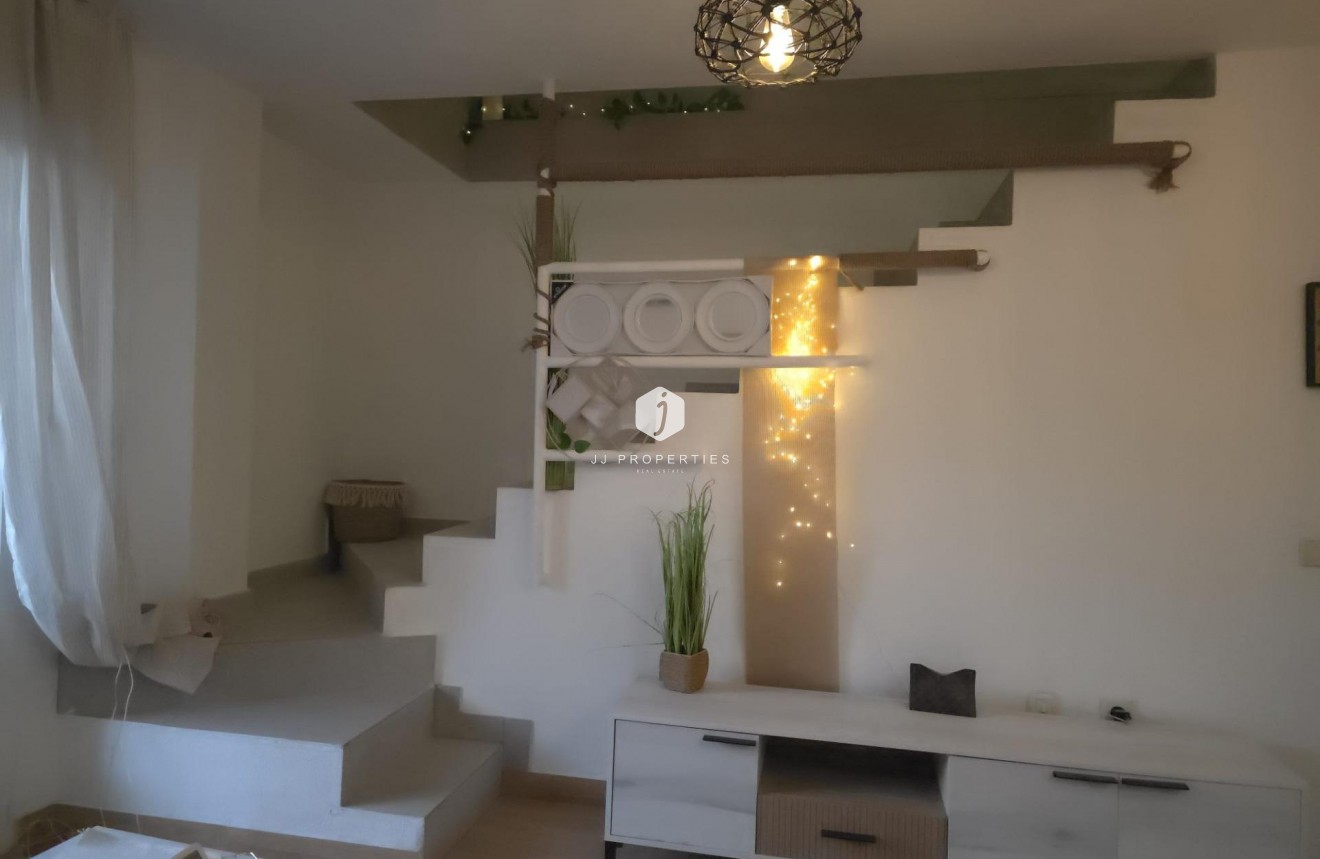 Z drugiej ręki - Daszek -
Torrevieja - Cala Ferris