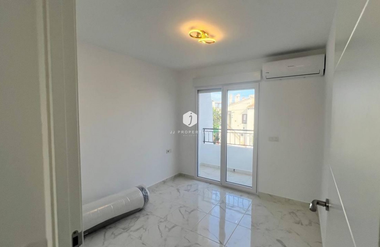 Tweedehands - Chalet -
Torrevieja - Los Balcones - Los Altos del Edén