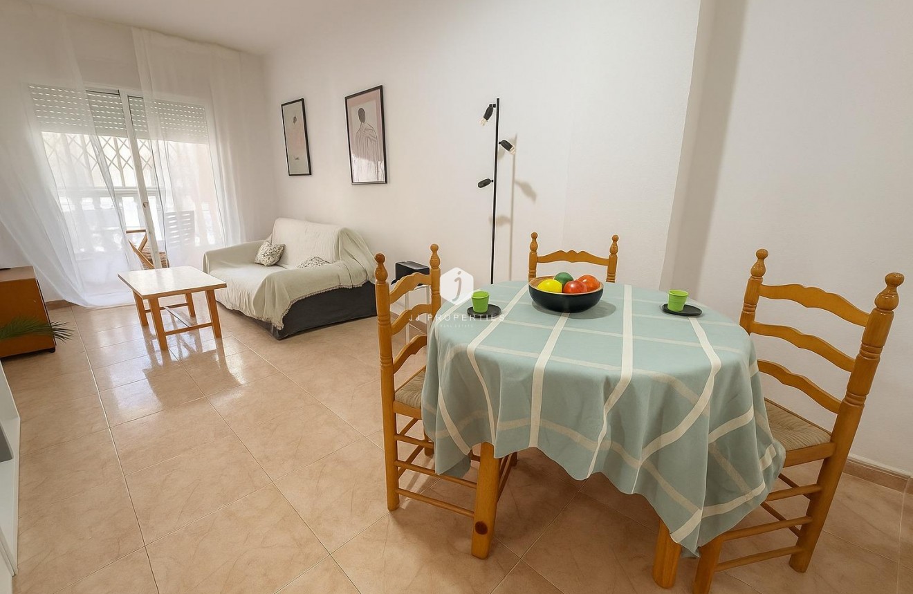 Tweedehands - Appartement / flat -
Torrevieja - Habaneras