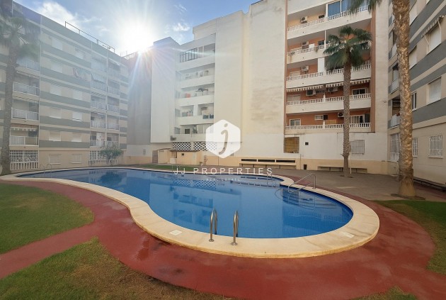 Tweedehands - Appartement / flat -
Torrevieja - Habaneras