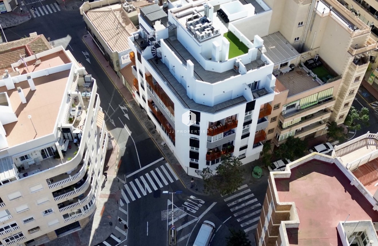 Z drugiej ręki - Mieszkanie w bloku -
Torrevieja - Costa Blanca