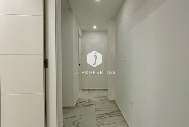 Z drugiej ręki - Mieszkanie w bloku -
Torrevieja - Costa Blanca