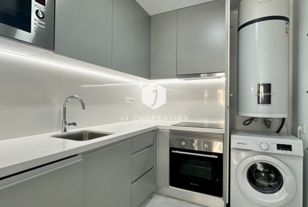 Z drugiej ręki - Mieszkanie w bloku -
Torrevieja - Costa Blanca