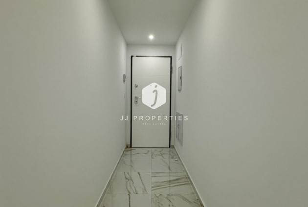 Z drugiej ręki - Mieszkanie w bloku -
Torrevieja - Costa Blanca