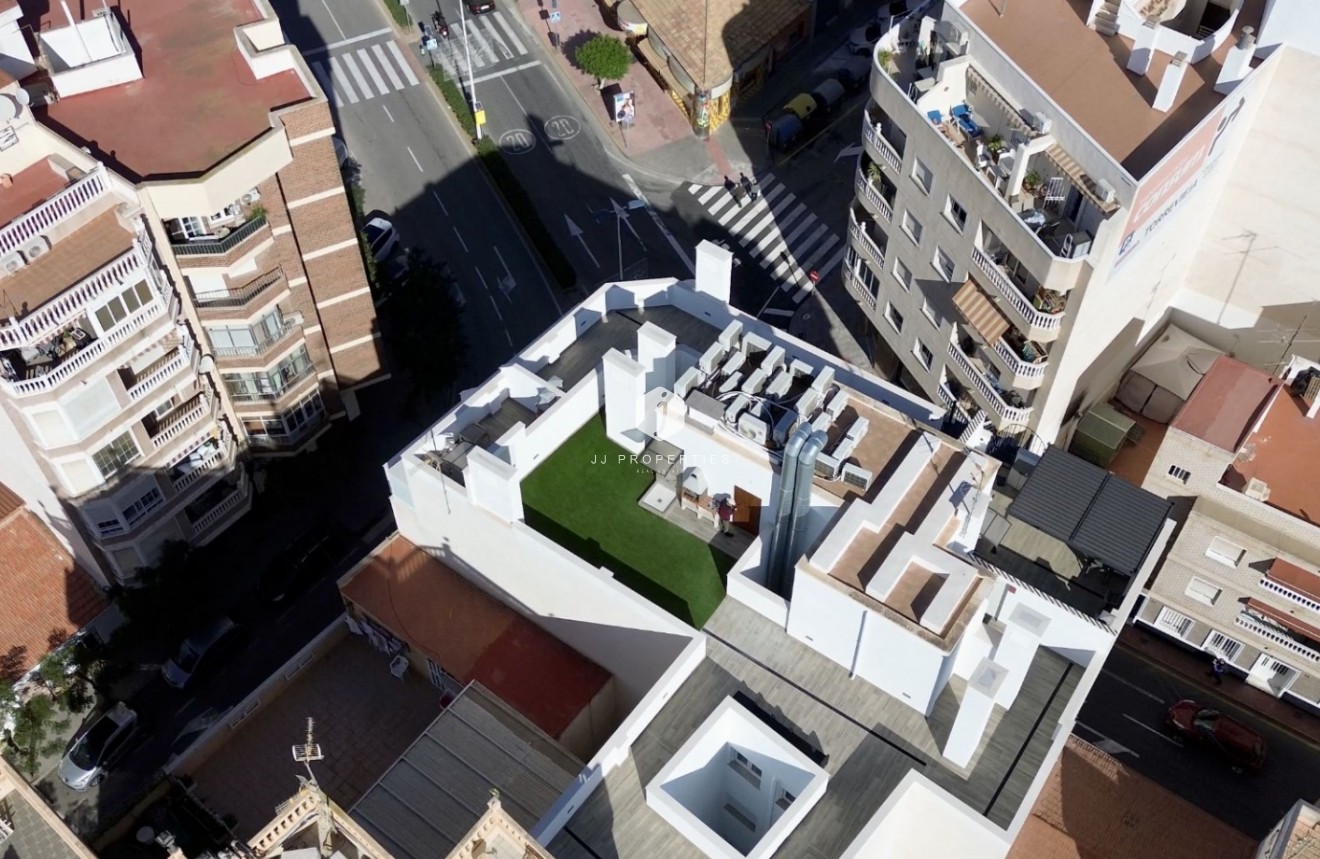 Z drugiej ręki - Mieszkanie w bloku -
Torrevieja - Costa Blanca