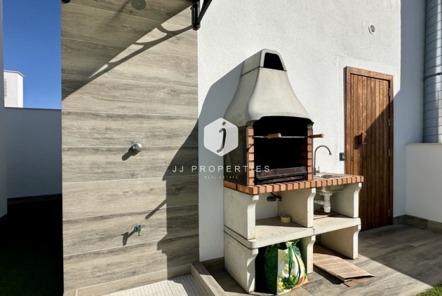 Z drugiej ręki - Mieszkanie w bloku -
Torrevieja - Costa Blanca