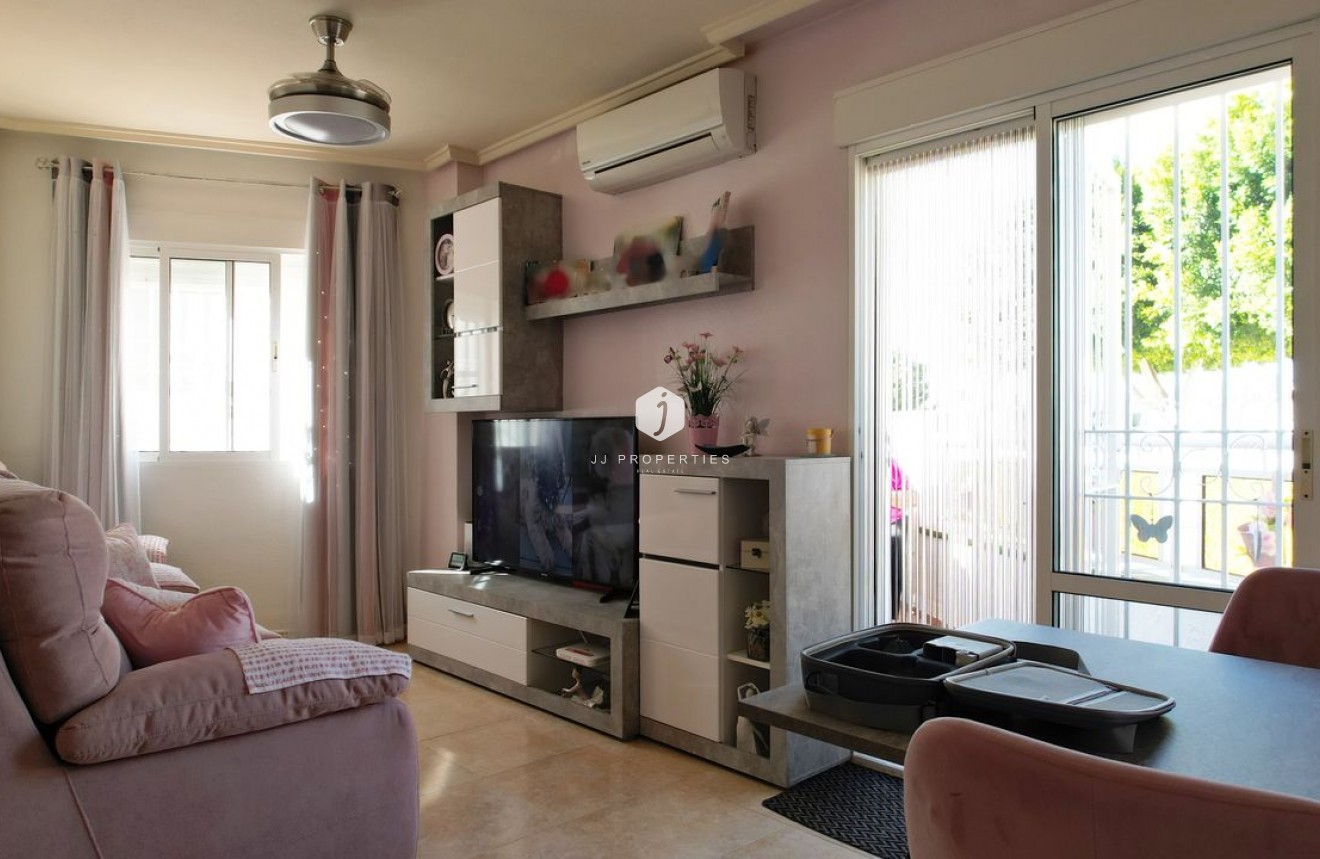 Z drugiej ręki - Mieszkanie w bloku -
Rojales - Inland