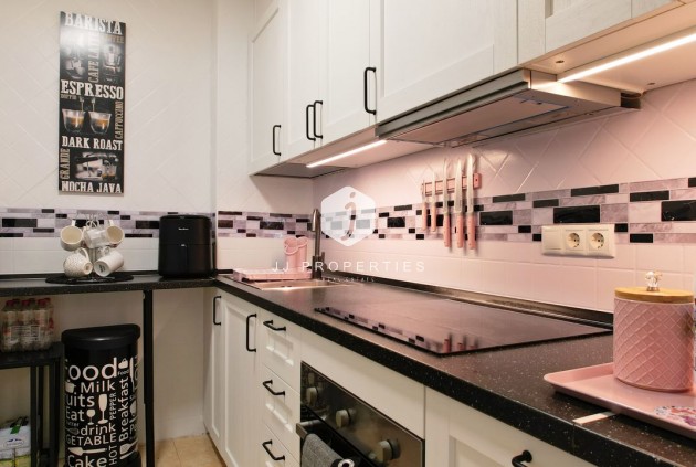 Z drugiej ręki - Mieszkanie w bloku -
Rojales - Inland