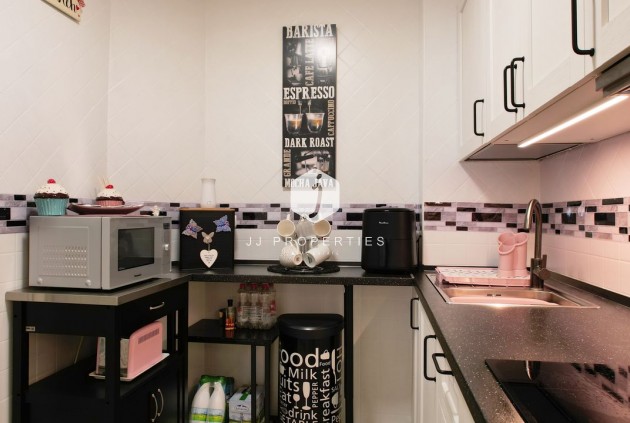 Z drugiej ręki - Mieszkanie w bloku -
Rojales - Inland