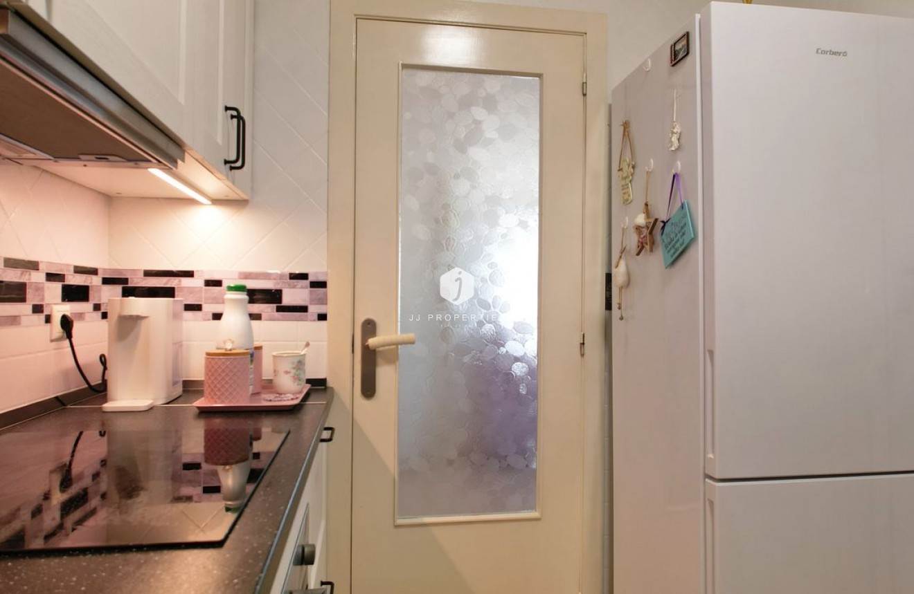 Z drugiej ręki - Mieszkanie w bloku -
Rojales - Inland