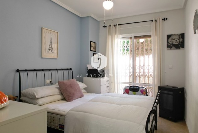 Z drugiej ręki - Mieszkanie w bloku -
Rojales - Inland