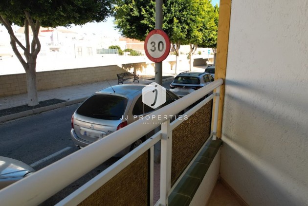 Z drugiej ręki - Mieszkanie w bloku -
Rojales - Inland