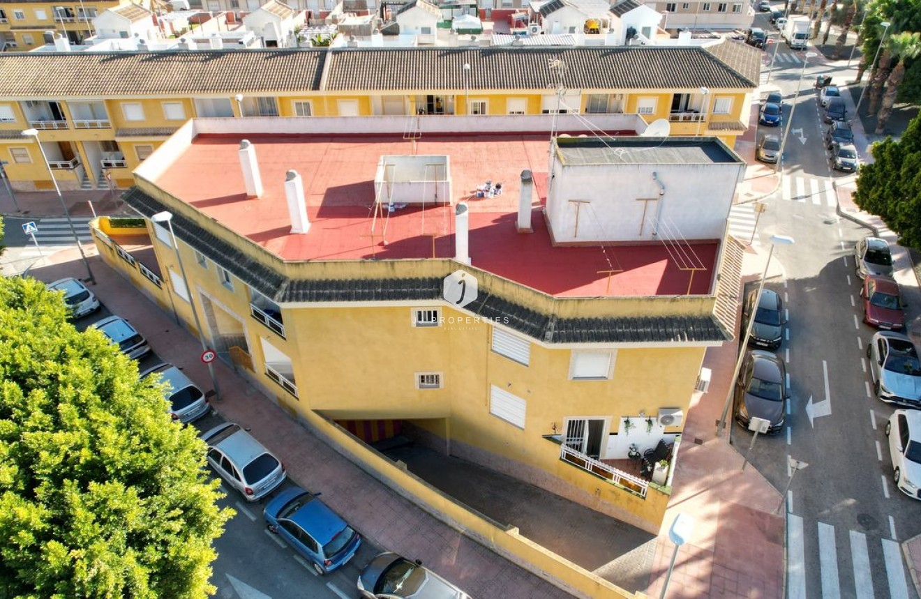 Z drugiej ręki - Mieszkanie w bloku -
Rojales - Inland