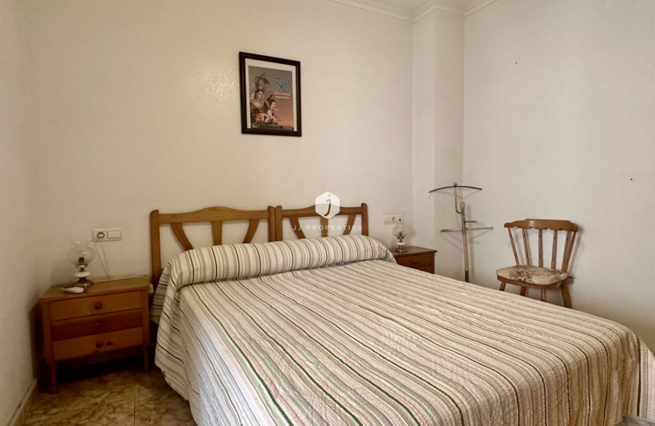 Z drugiej ręki - Mieszkanie w bloku -
Torrevieja - Costa Blanca