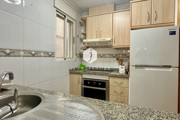 Z drugiej ręki - Mieszkanie w bloku -
Torrevieja - Costa Blanca