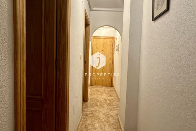 Z drugiej ręki - Mieszkanie w bloku -
Torrevieja - Costa Blanca