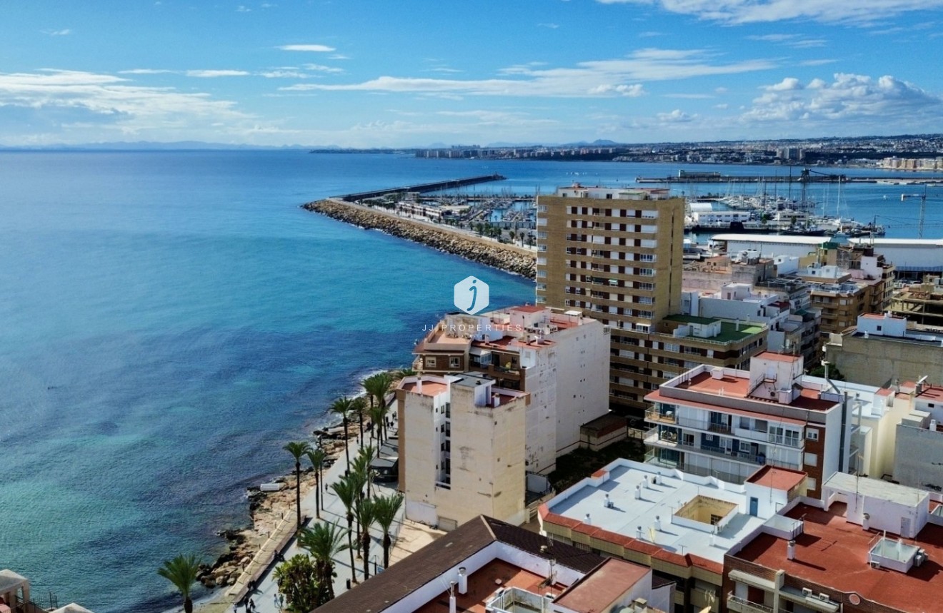 Z drugiej ręki - Mieszkanie w bloku -
Torrevieja - Costa Blanca