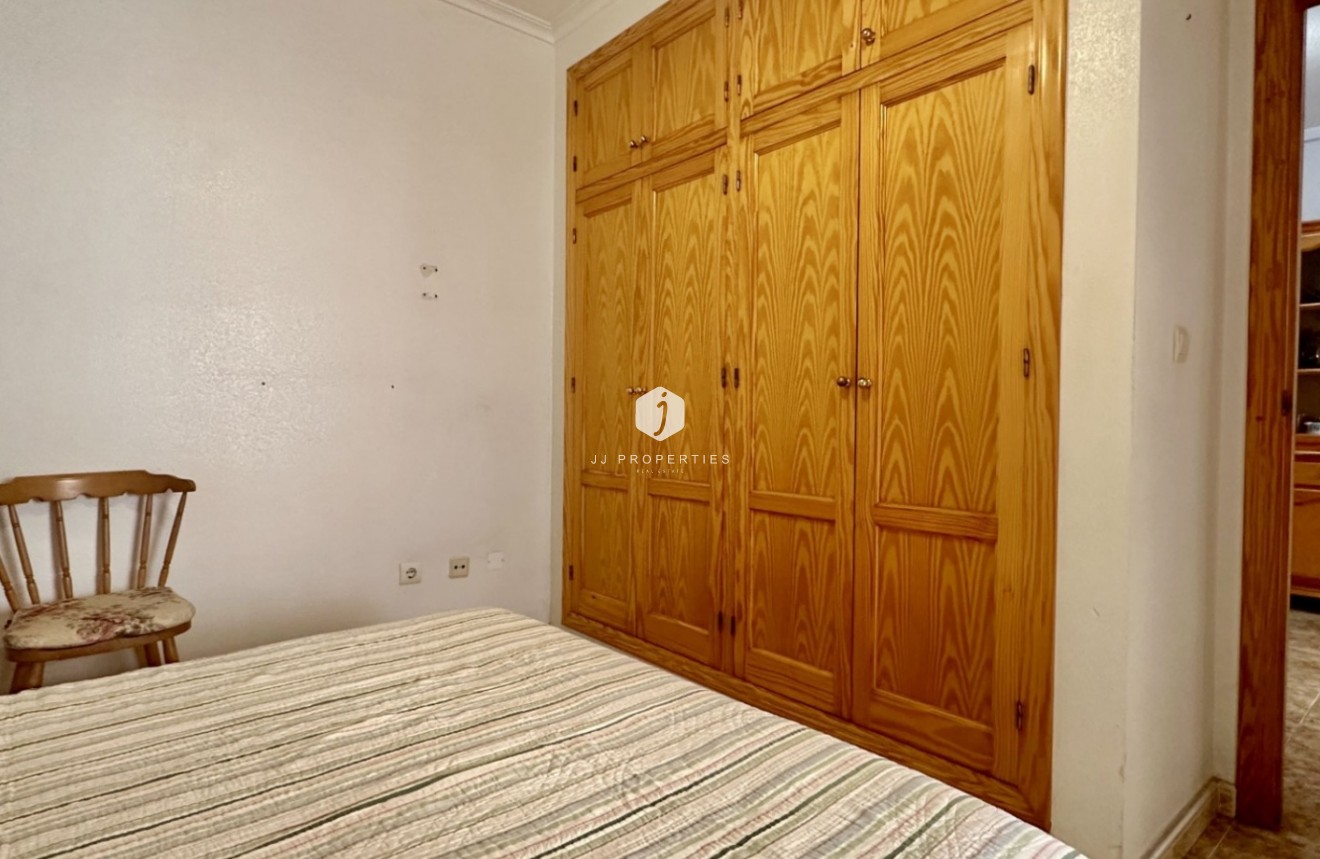 Z drugiej ręki - Mieszkanie w bloku -
Torrevieja - Costa Blanca