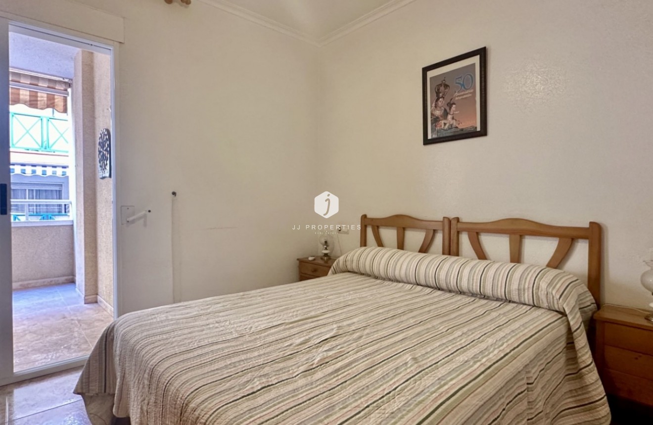 Z drugiej ręki - Mieszkanie w bloku -
Torrevieja - Costa Blanca