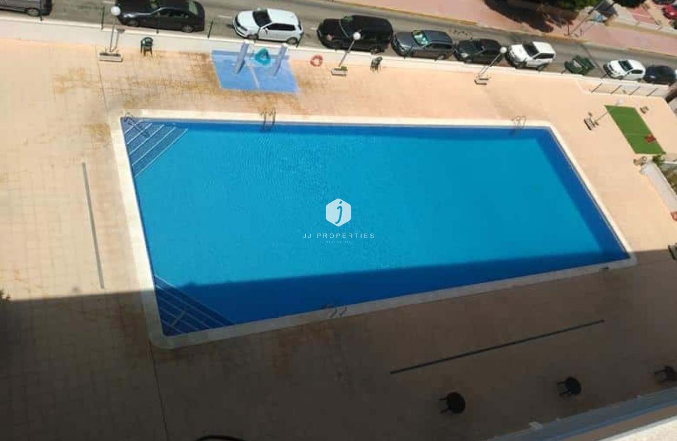 Z drugiej ręki - Mieszkanie w bloku -
Punta Prima - Costa Blanca