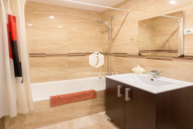 Z drugiej ręki - Mieszkanie w bloku -
Punta Prima - Costa Blanca