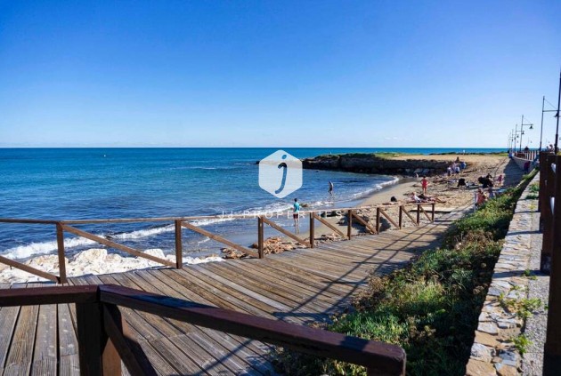 Z drugiej ręki - Mieszkanie w bloku -
Punta Prima - Costa Blanca