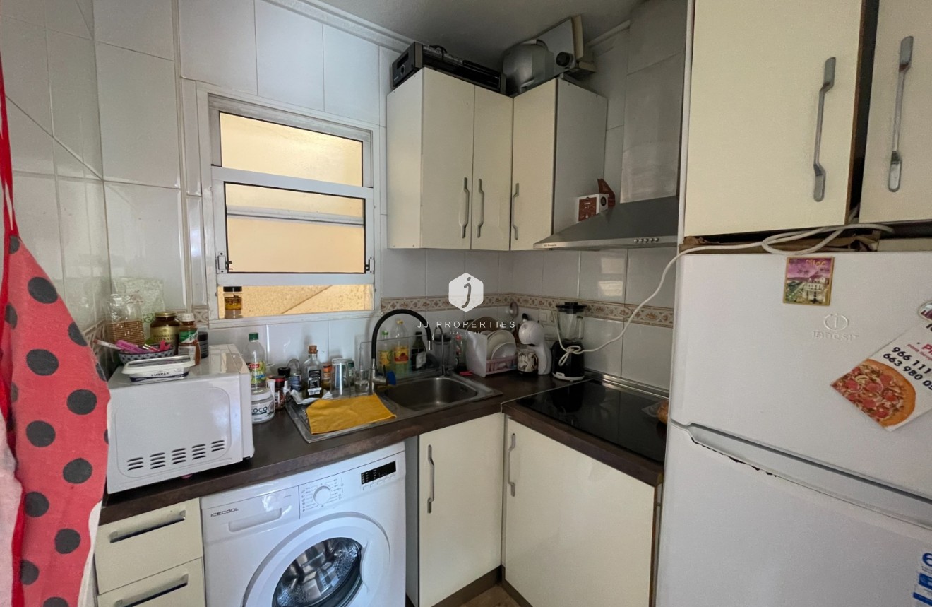 Z drugiej ręki - Mieszkanie w bloku -
Torrevieja - Costa Blanca