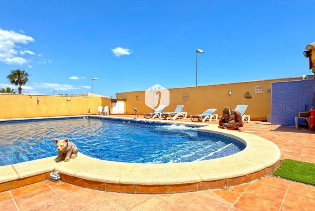 Z drugiej ręki - Villa -
Torrevieja - Los Balcones