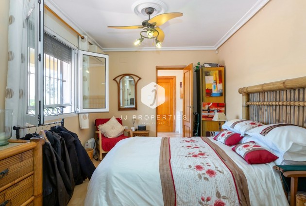 Z drugiej ręki - Villa -
Torrevieja - Los Balcones