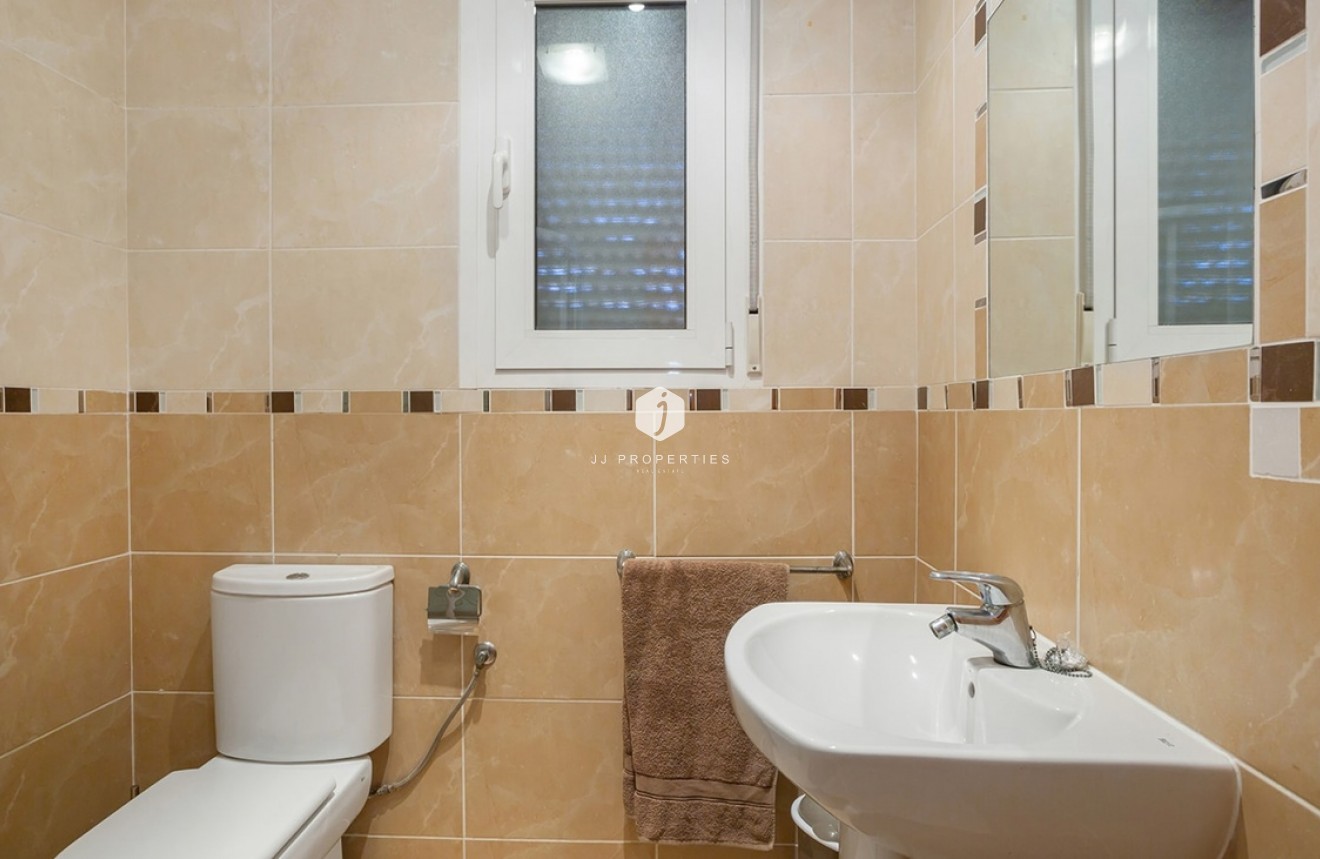 Z drugiej ręki - Villa -
Torrevieja - Los Balcones