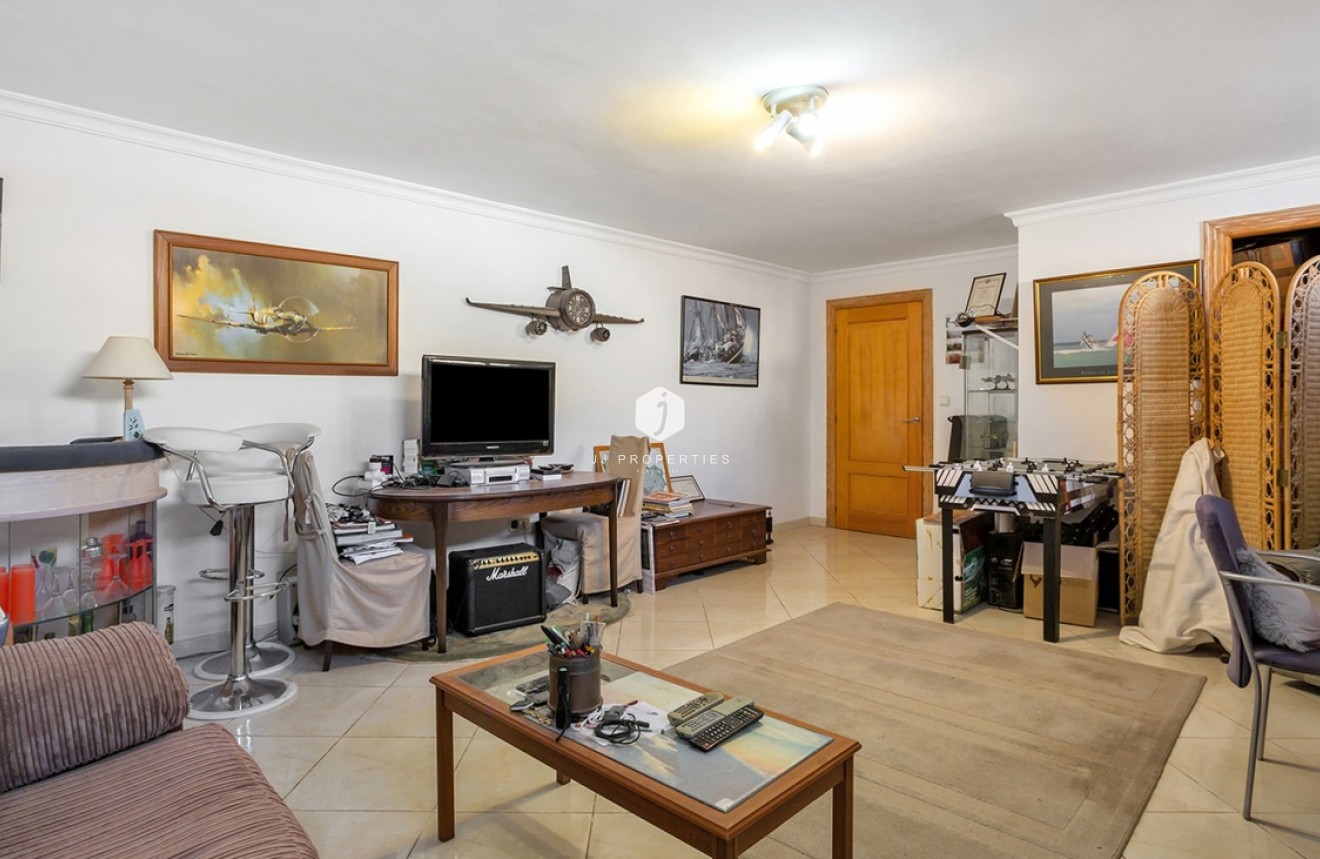 Z drugiej ręki - Villa -
Torrevieja - Los Balcones