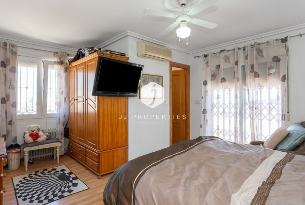 Z drugiej ręki - Villa -
Torrevieja - Los Balcones