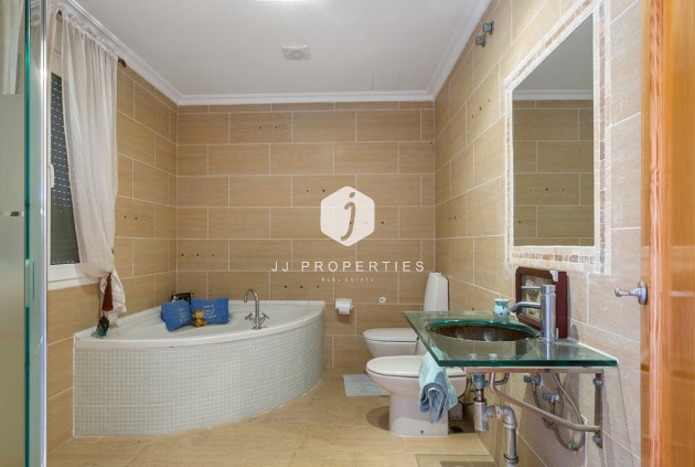 Z drugiej ręki - Villa -
Torrevieja - Los Balcones