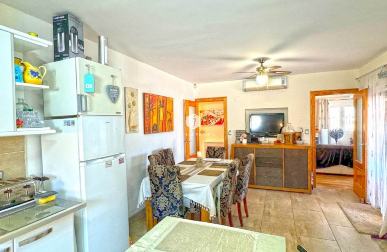 Z drugiej ręki - Villa -
Torrevieja - Los Balcones