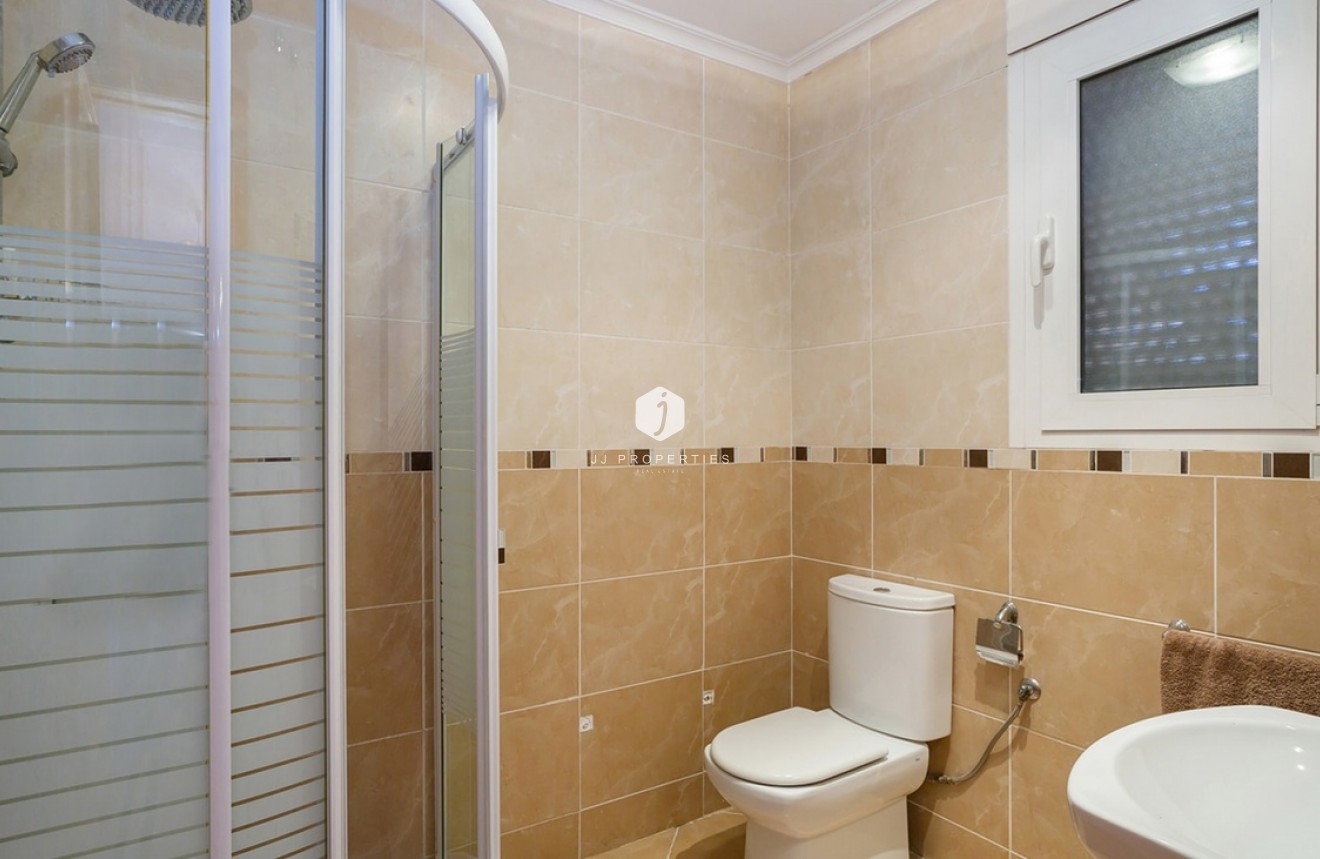 Z drugiej ręki - Villa -
Torrevieja - Los Balcones