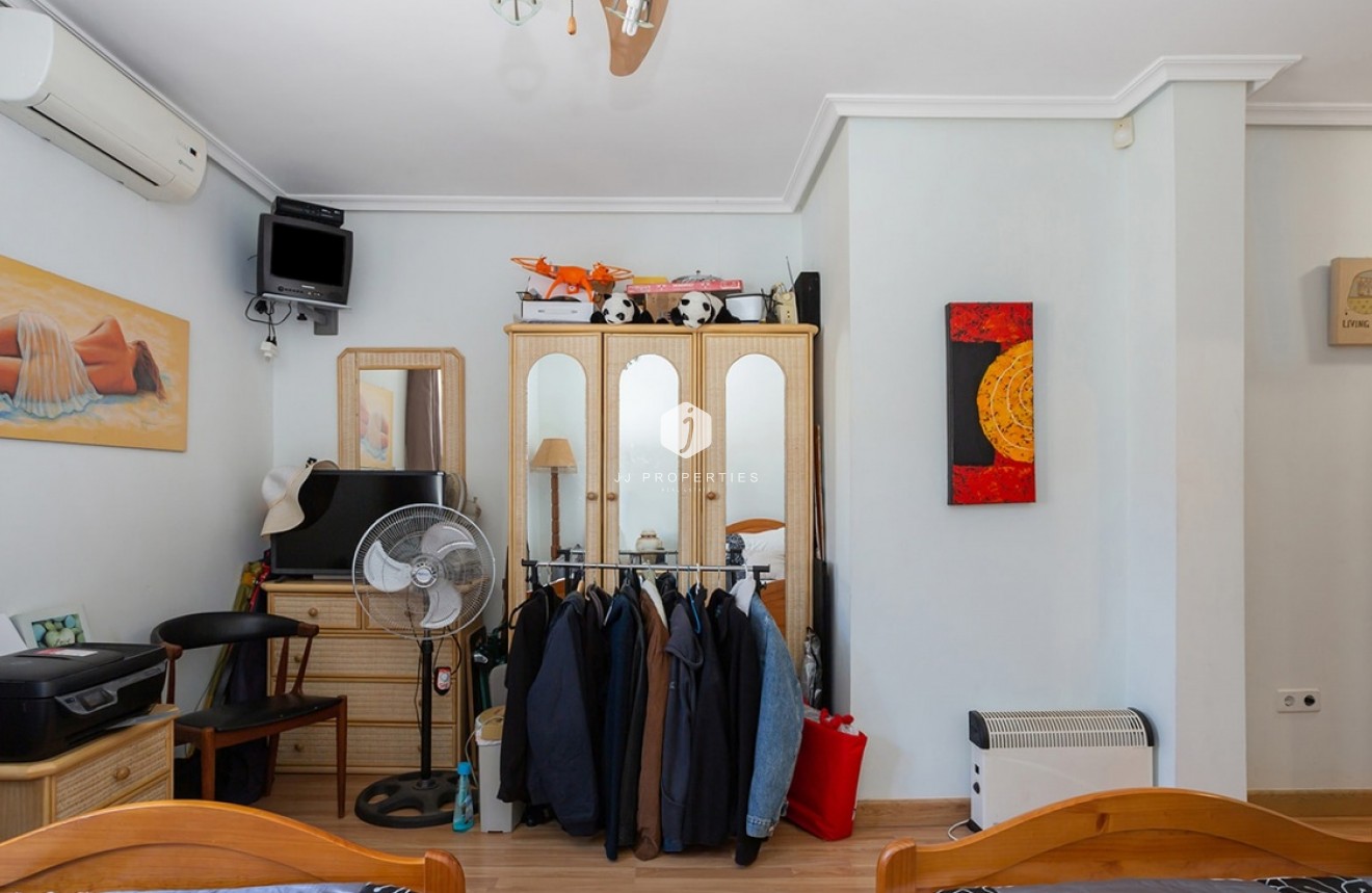 Z drugiej ręki - Villa -
Torrevieja - Los Balcones