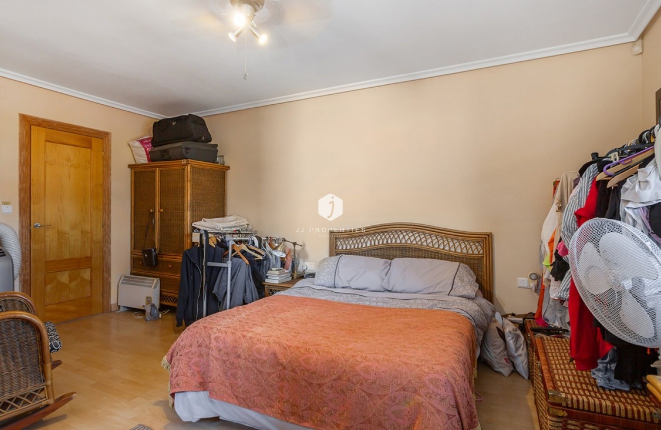 Z drugiej ręki - Villa -
Torrevieja - Los Balcones