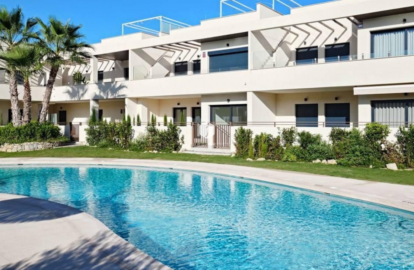 Z drugiej ręki - Mieszkanie w bloku -
Torrevieja - Costa Blanca