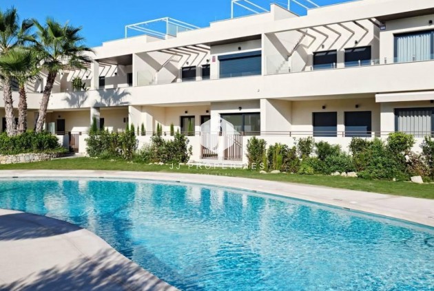 Z drugiej ręki - Mieszkanie w bloku -
Torrevieja - Costa Blanca