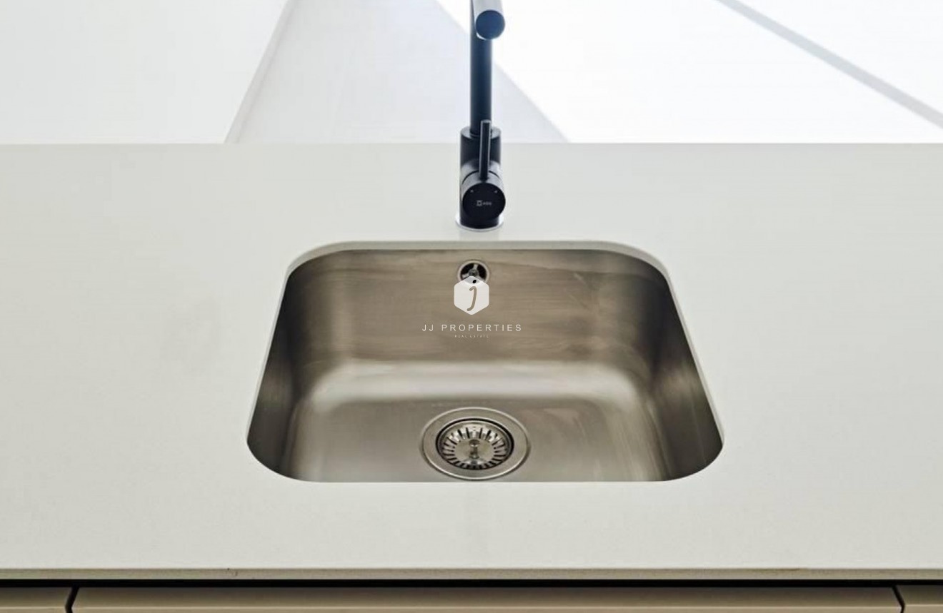 Z drugiej ręki - Mieszkanie w bloku -
Torrevieja - Costa Blanca